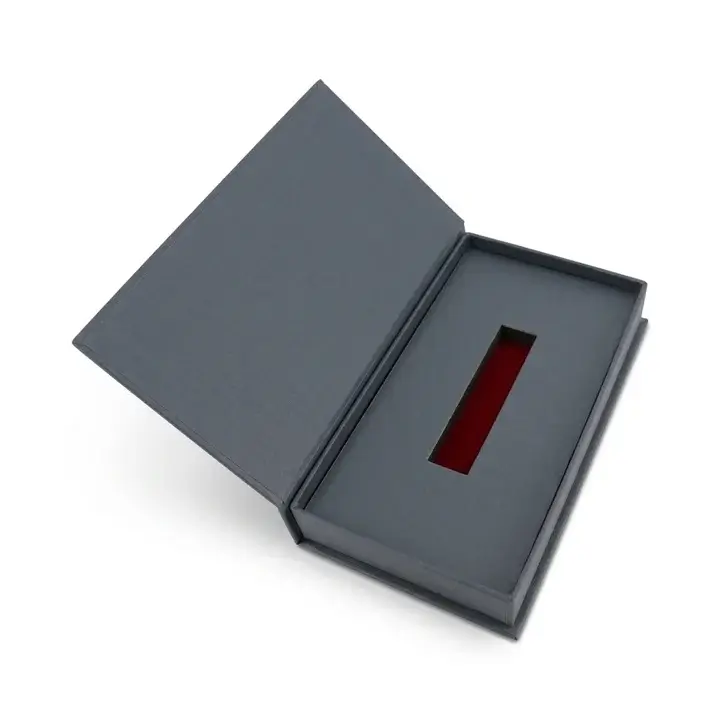 Book-style hinged rigid box with elegant magnetic lid